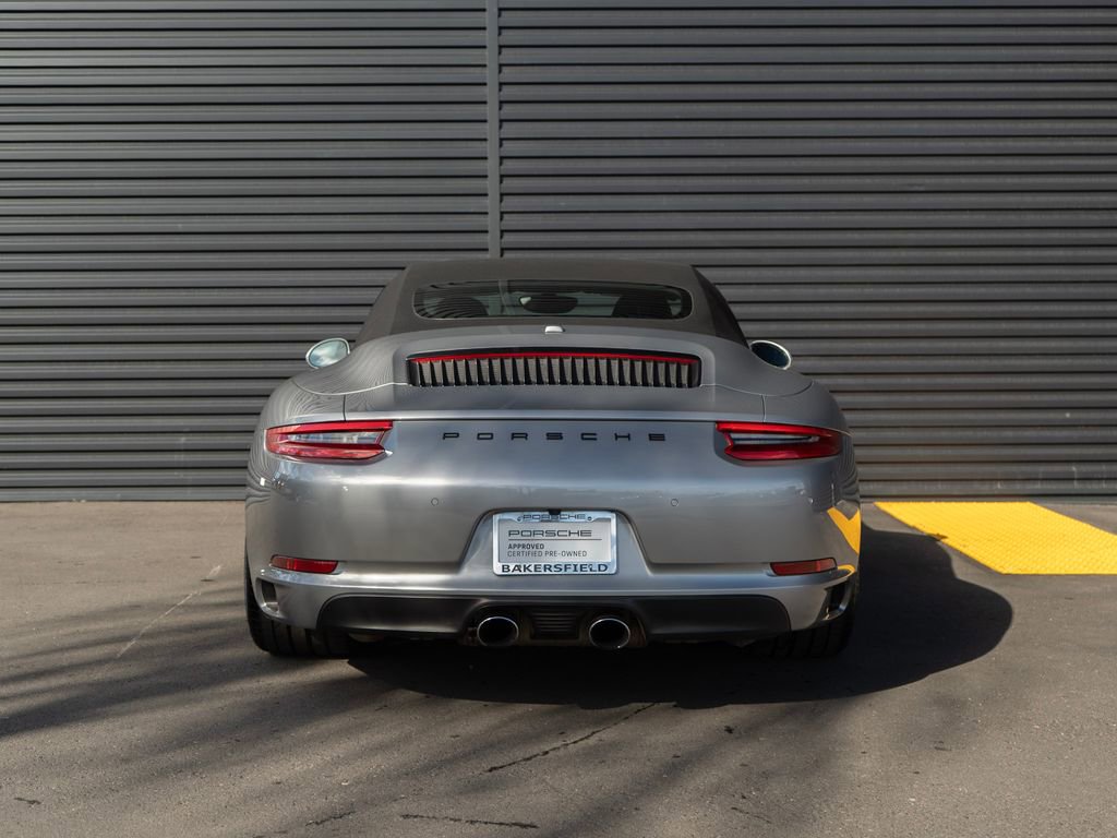 Used 2017 Porsche 911 Carrera S image 10