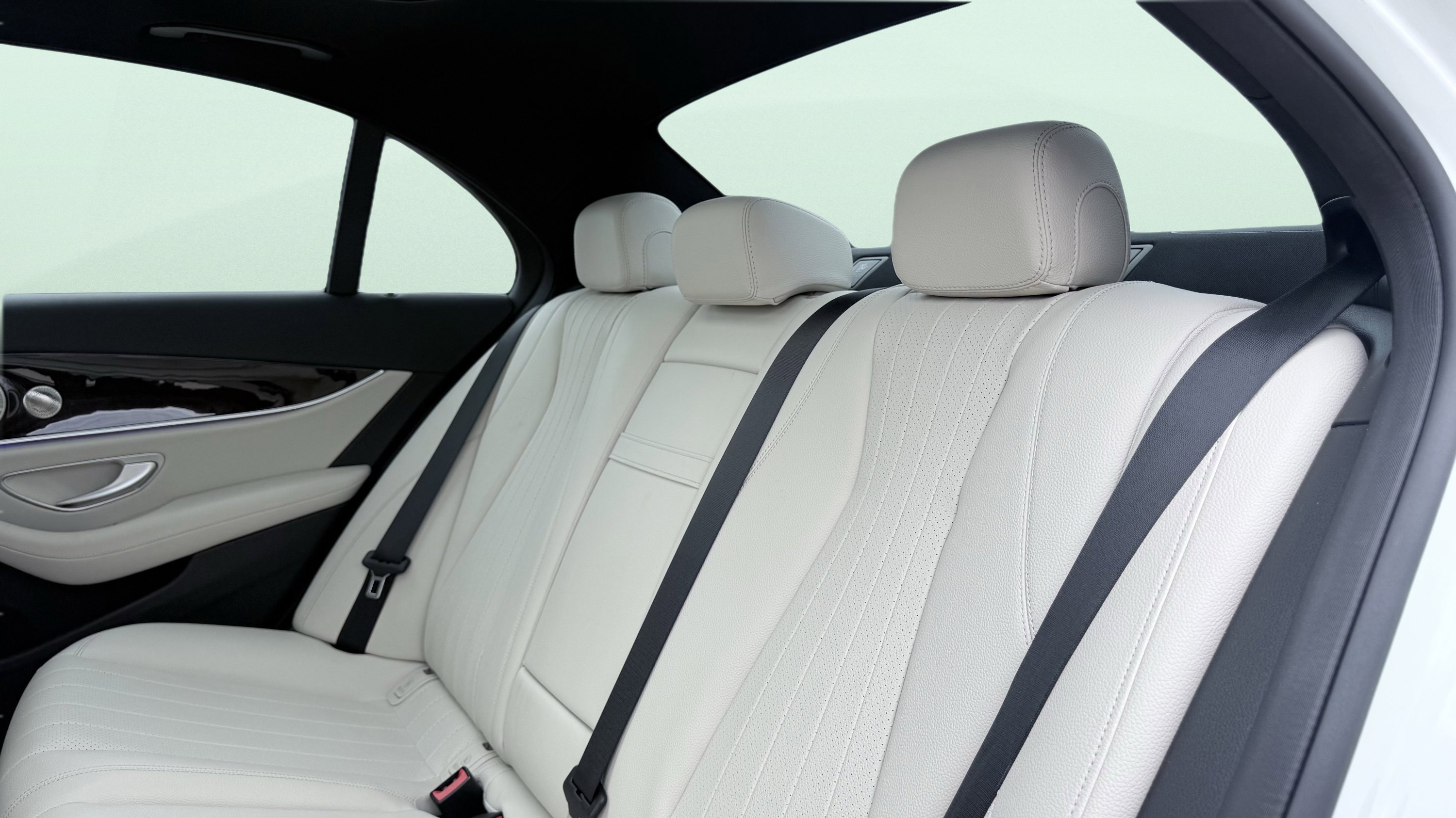 Used 2023 Mercedes-Benz E 350 Sedan image 33