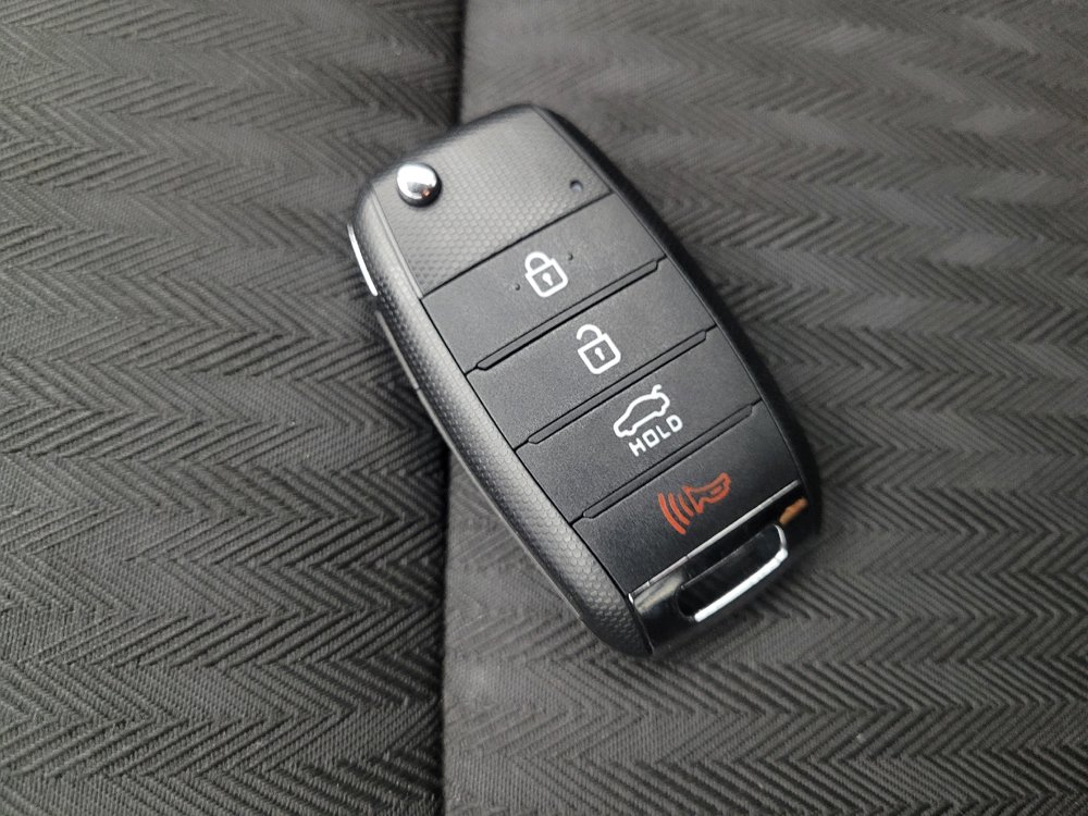 Used 2016 Kia Forte LX FWD image 32