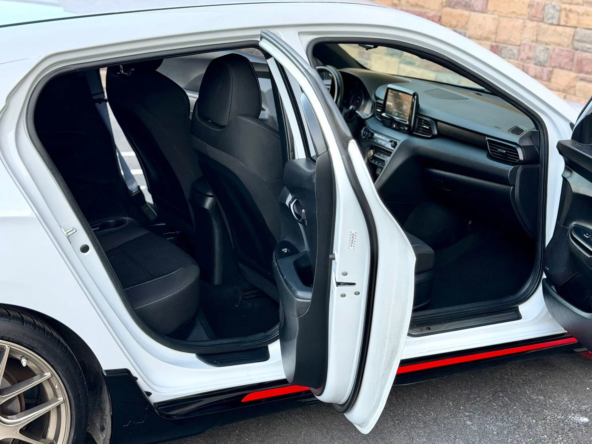 Used 2020 Hyundai Veloster N w/ Performance Package FWD image 13