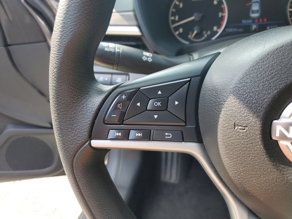 Used 2025 Nissan Altima 2.5 SV AWD/4WD image 28