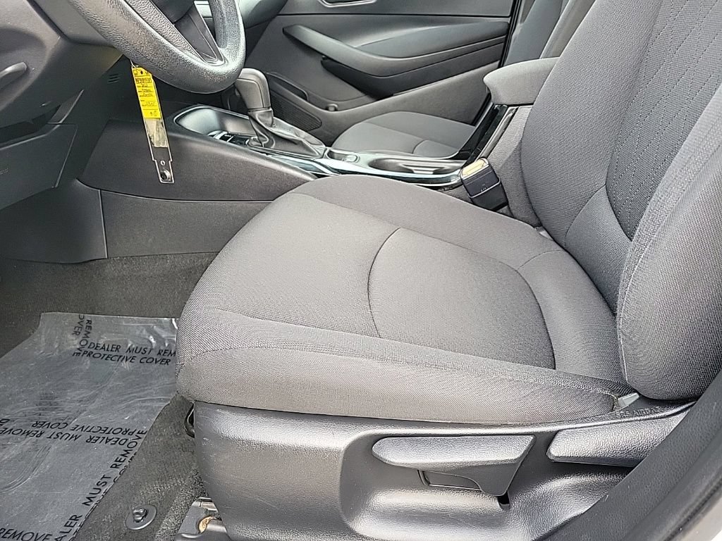 Used 2022 Toyota Corolla LE FWD image 12