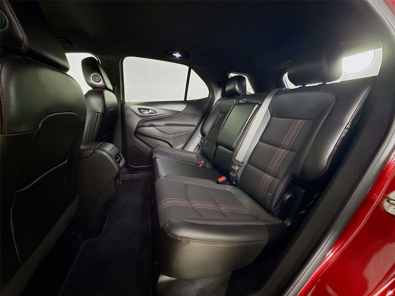 Used 2023 Chevrolet Equinox RS AWD/4WD image 24