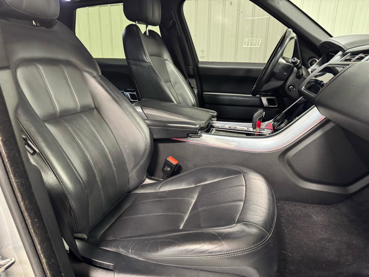 Used 2019 Land Rover Range Rover Sport HSE AWD/4WD image 8
