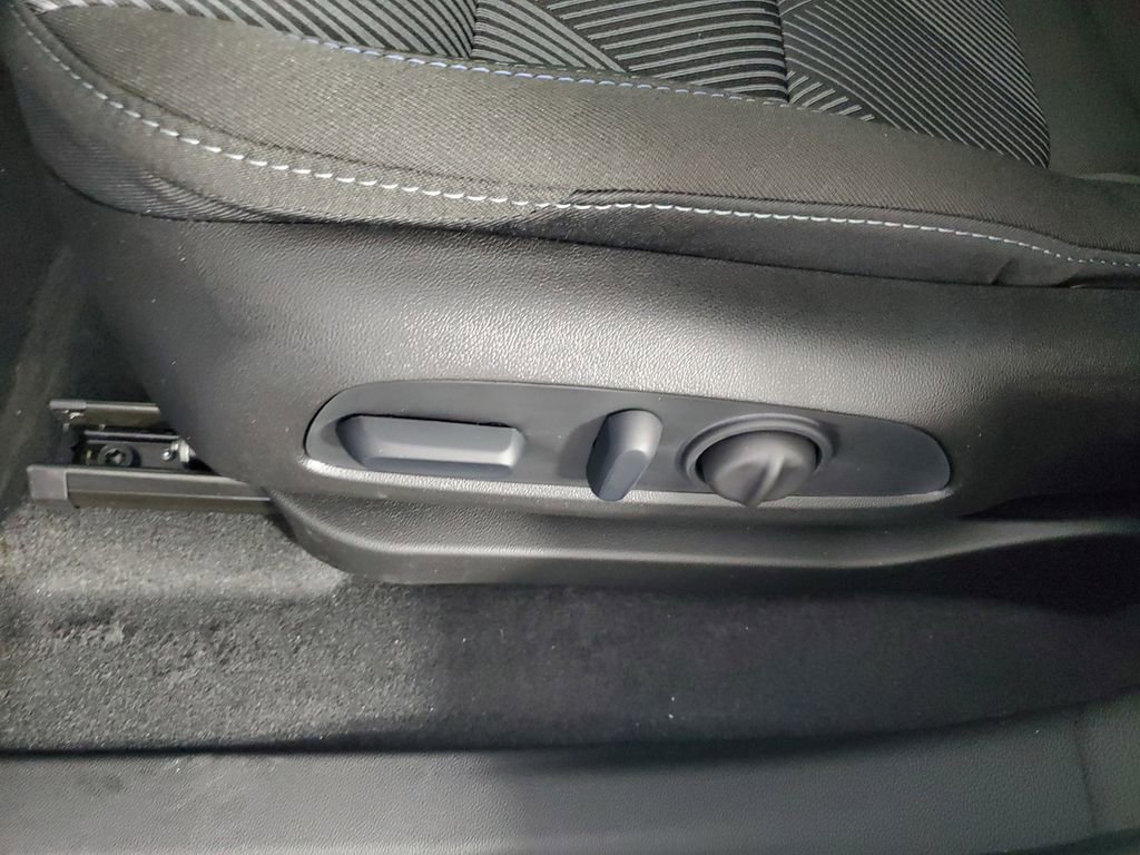 New 2027 Chevrolet Bolt LT w/ Comfort Package image 28