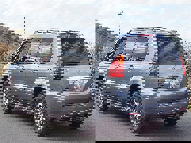 Used 2003 Lexus GX 470 image 4