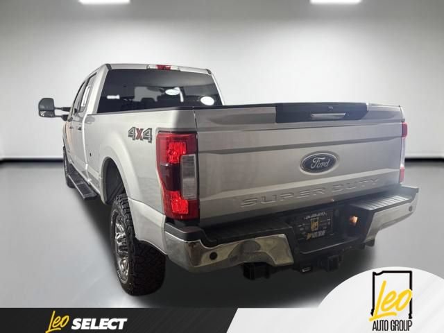 Used 2018 Ford F350 XLT w/ XLT Premium Package AWD/4WD image 4