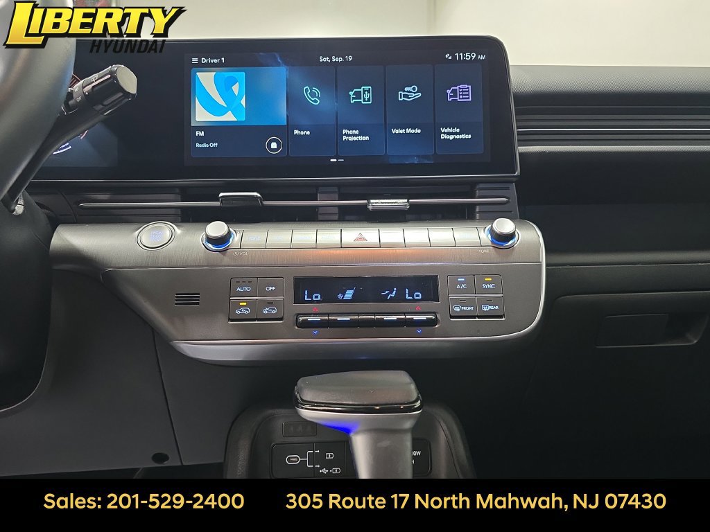 Certified 2024 Hyundai Kona SEL AWD/4WD image 19