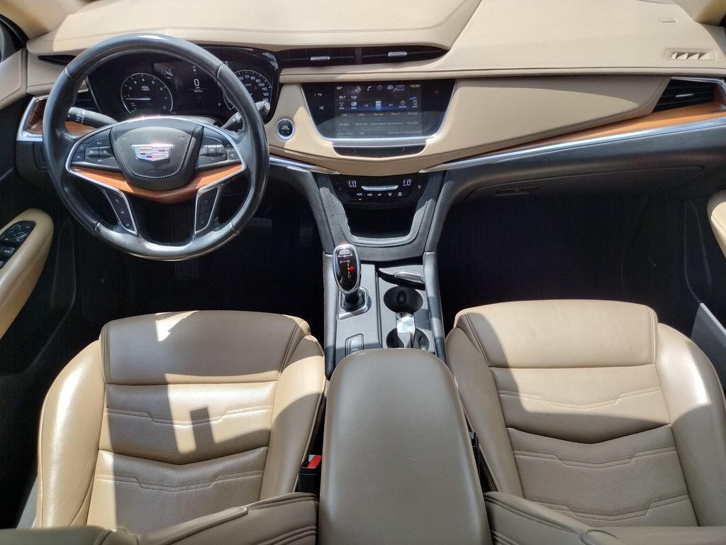Used 2019 Cadillac XT5 Platinum AWD/4WD image 6
