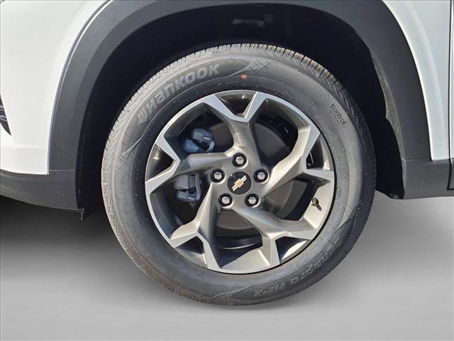 New 2026 Chevrolet Trax LT w/ Driver Confidence Package FWD image 10
