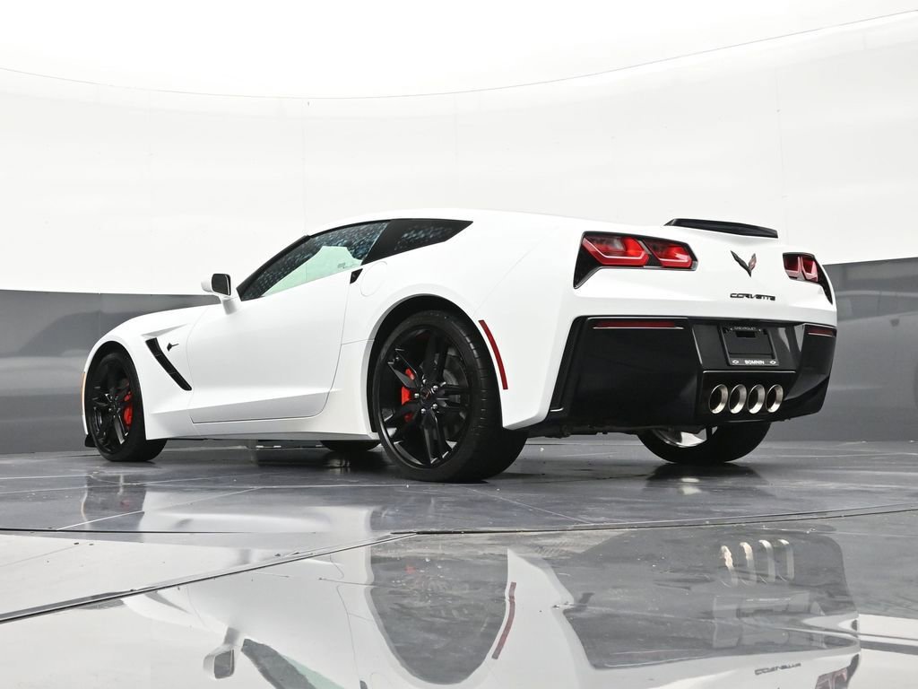 Used 2019 Chevrolet Corvette Stingray Coupe w/ Carbon Flash Badge Package RWD image 19