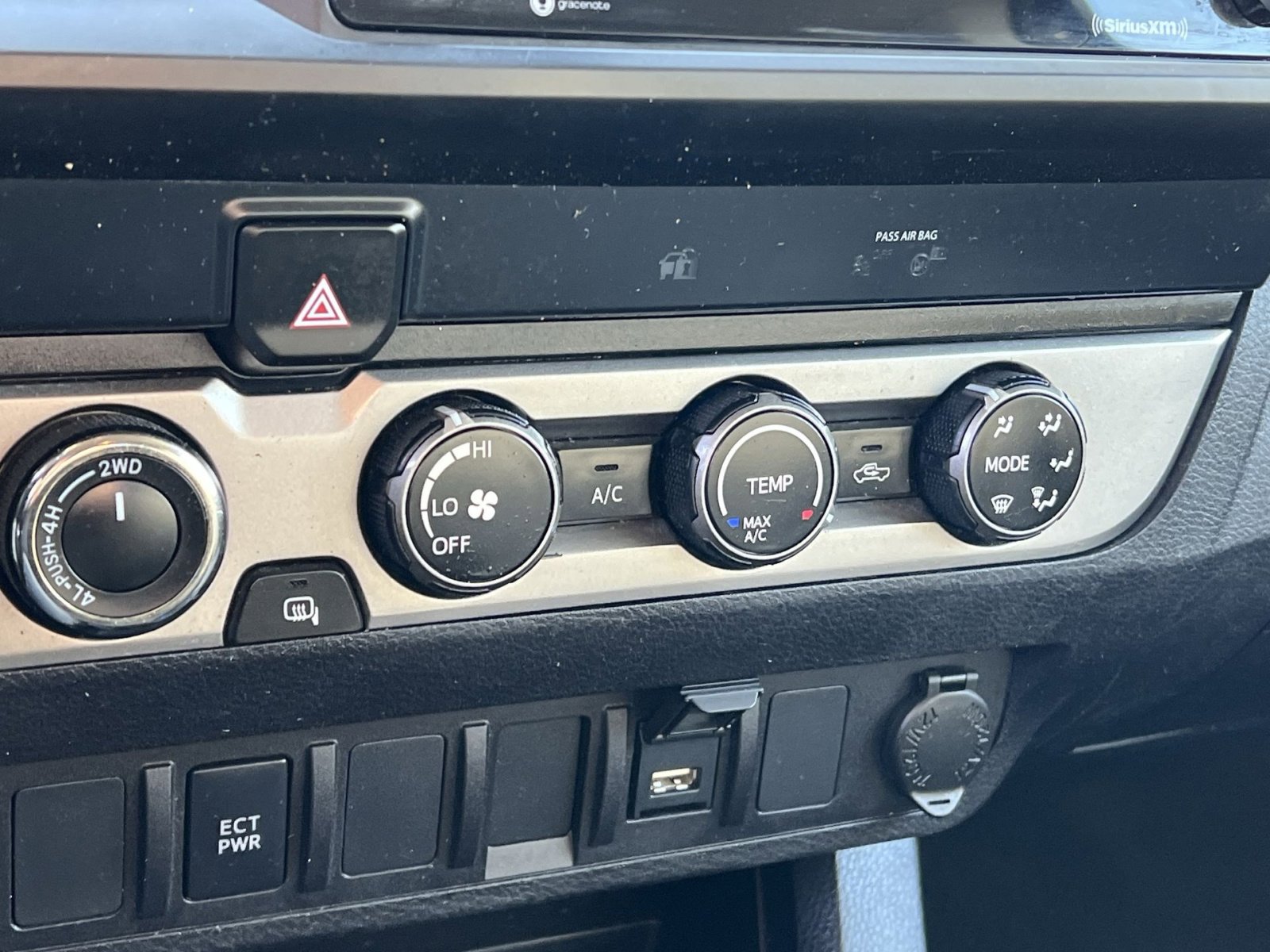 Used 2020 Toyota Tacoma SR image 20