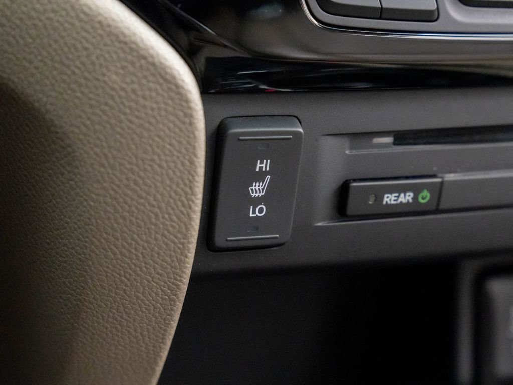 Used 2016 Honda Pilot Touring image 29