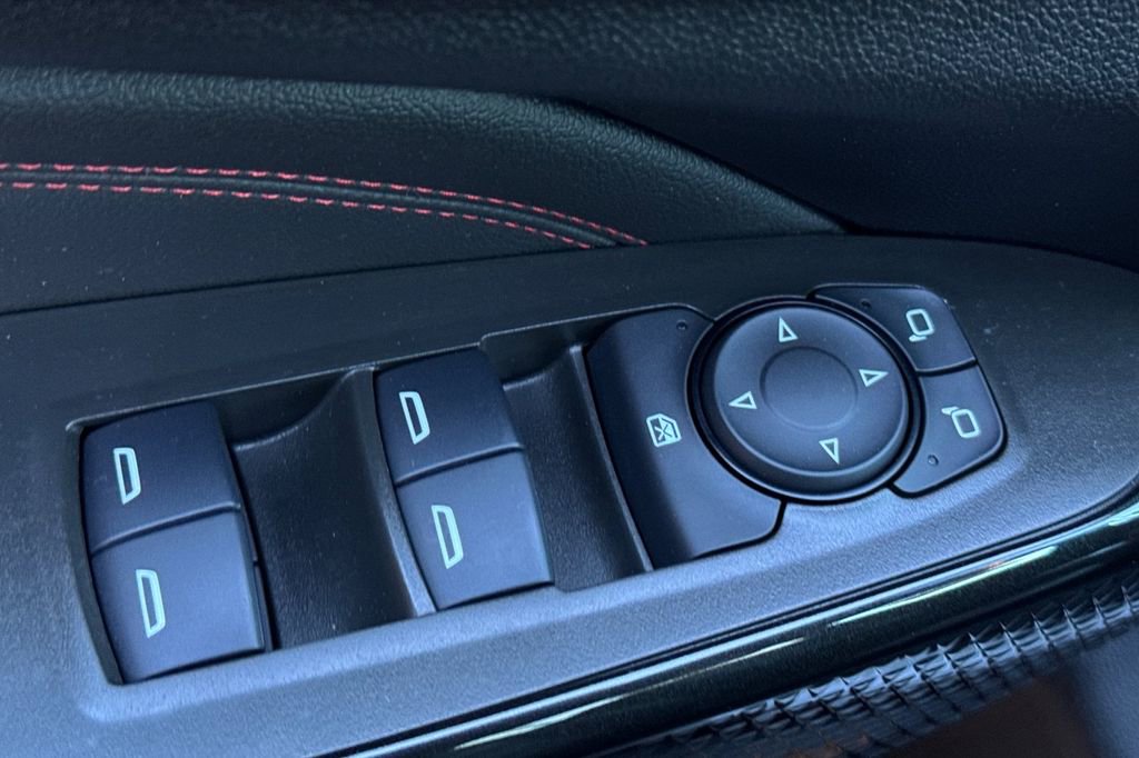 Certified 2024 Chevrolet Trax RS image 12