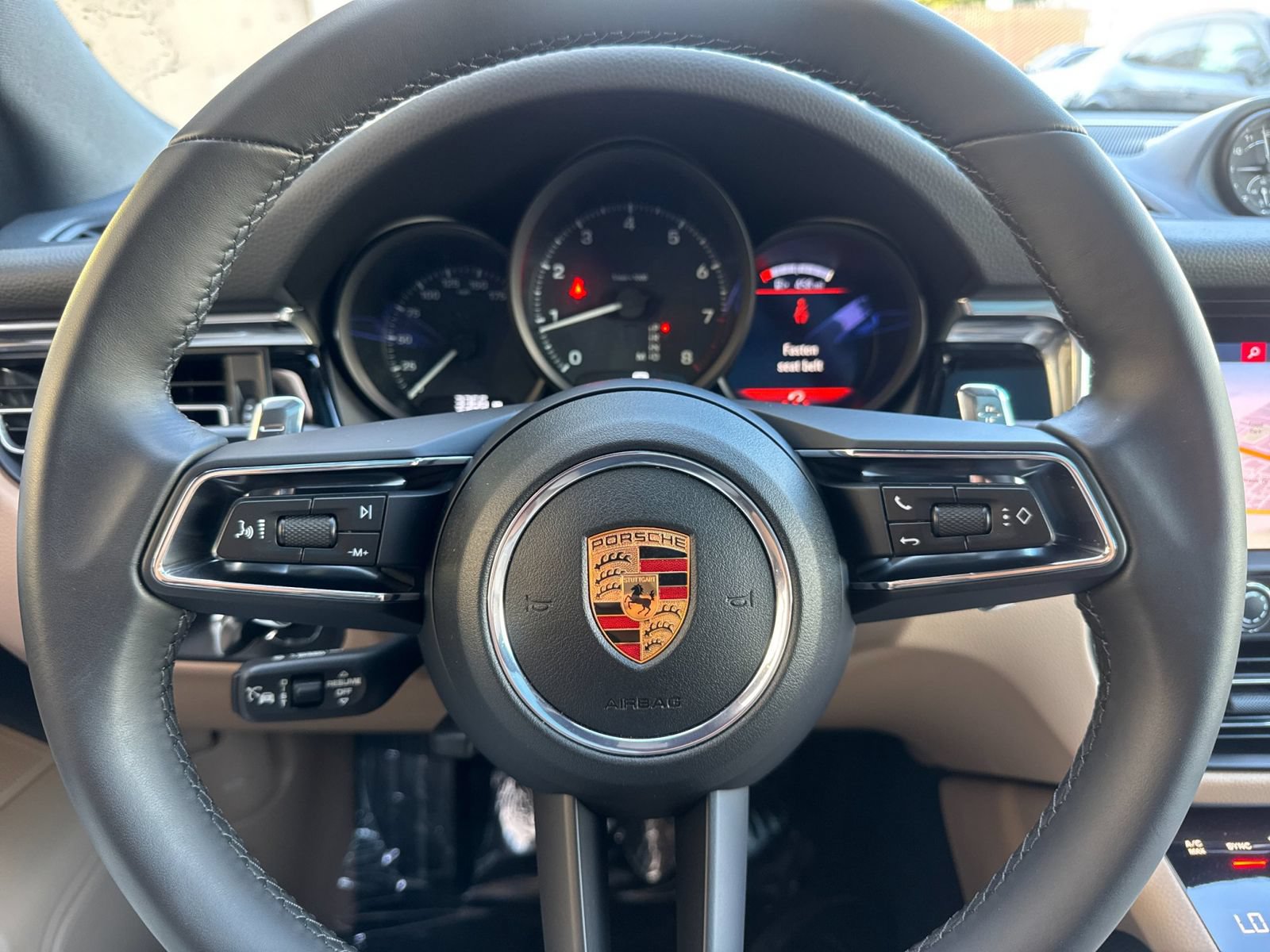 Certified 2026 Porsche Macan AWD/4WD image 26