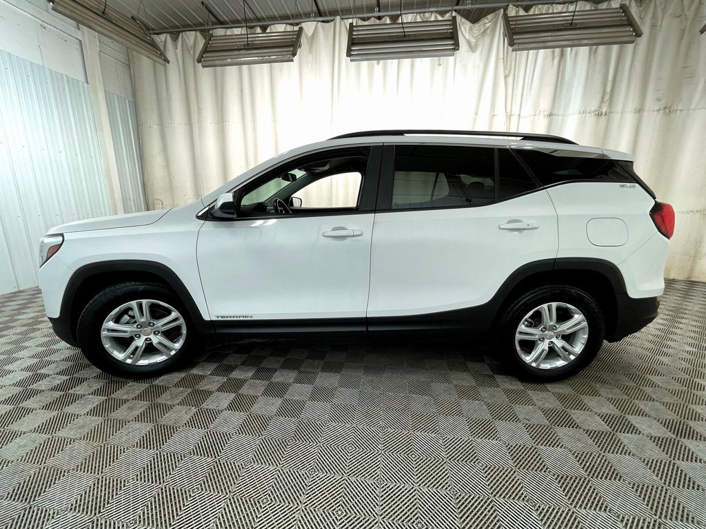 Certified 2021 GMC Terrain SLE w/ Driver Convenience Package image 11