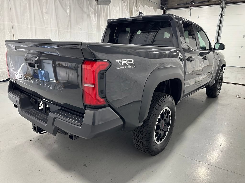 Used 2026 Toyota Tacoma TRD Off-Road AWD/4WD image 7