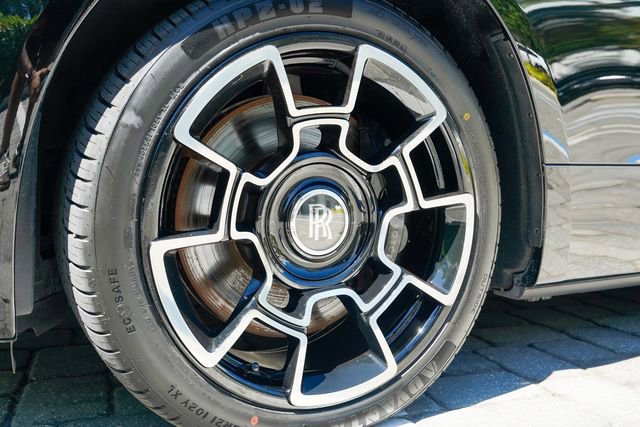 Used 2018 Rolls-Royce Dawn image 41