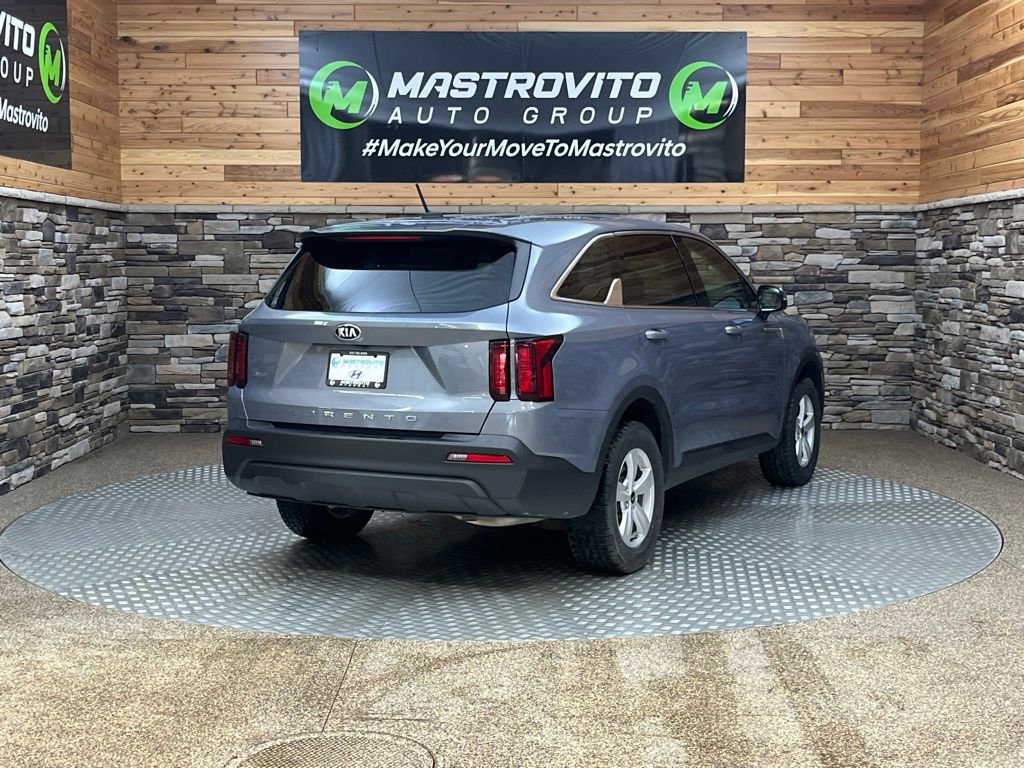 Used 2021 Kia Sorento LX image 10