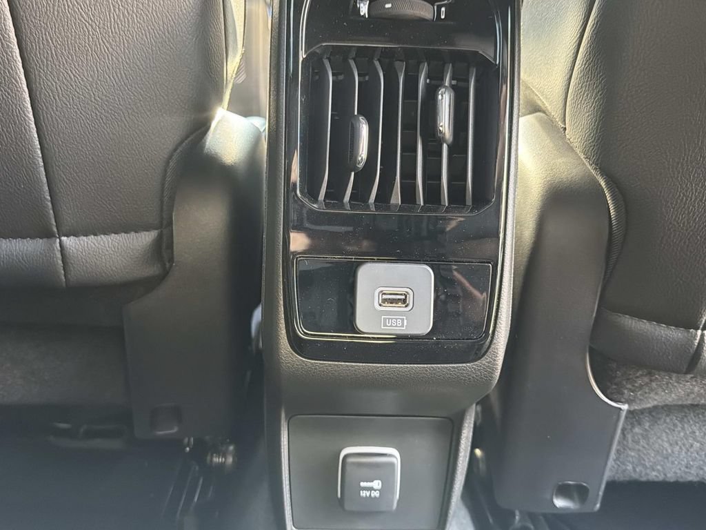 New 2026 Jeep Compass Limited w/ Sun, Sound & Navigation Group AWD/4WD image 20