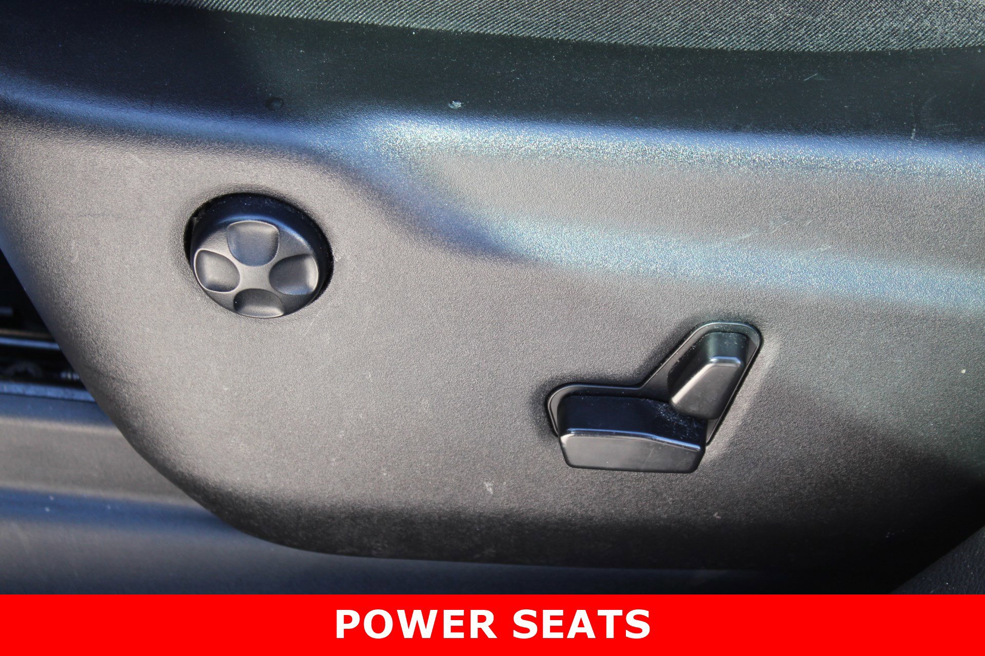 Used 2021 Jeep Grand Cherokee Limited w/ Luxury Group II image 13