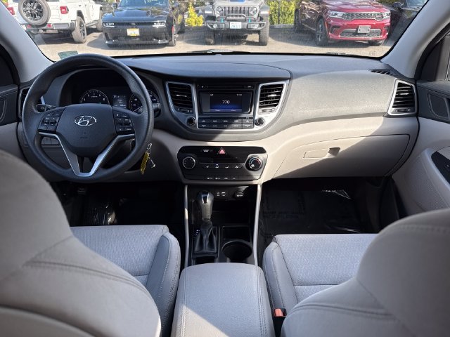 Used 2017 Hyundai Tucson SE w/ SE Popular Package 02 FWD image 8