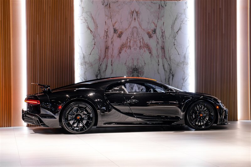 Used 2022 Bugatti Chiron Super Sport AWD/4WD image 6
