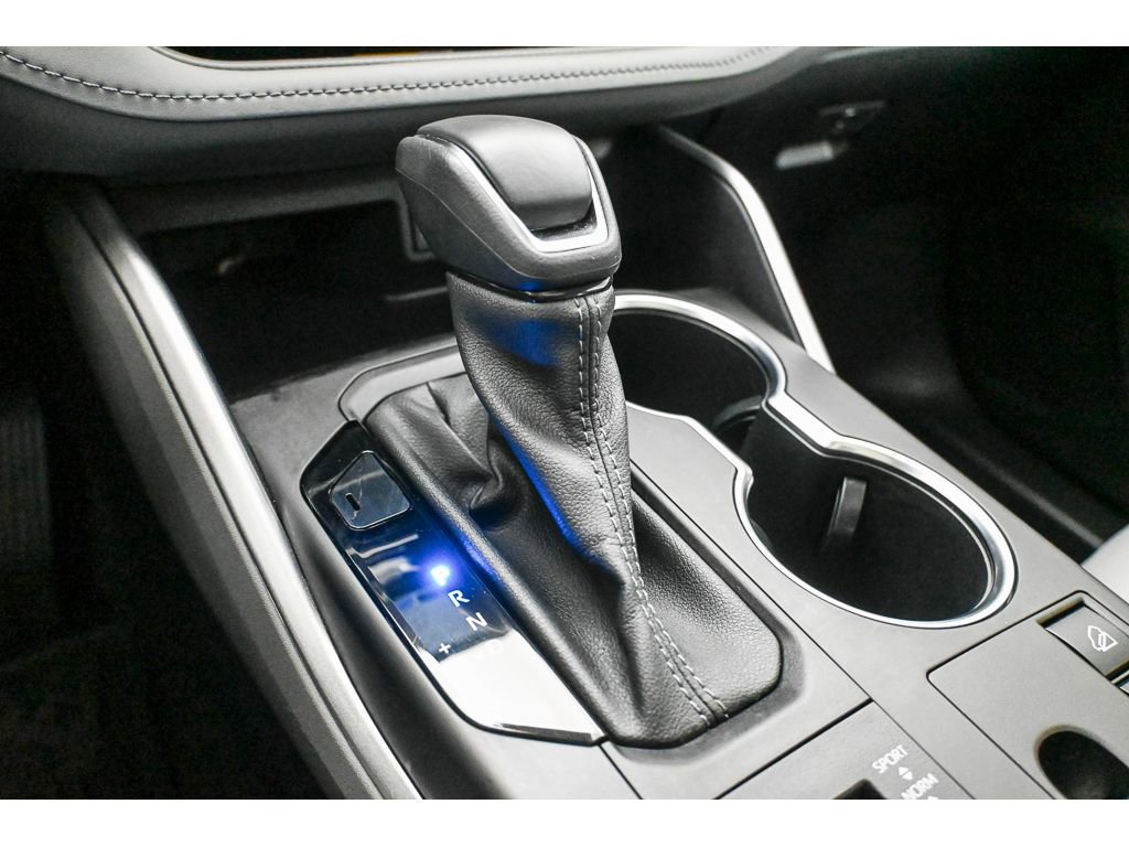 Used 2023 Toyota Highlander XLE image 44