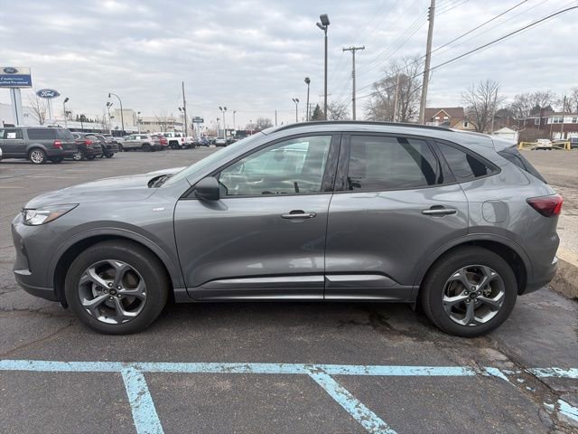 Used 2024 Ford Escape ST-Line w/ Tech Pack #1 image 5