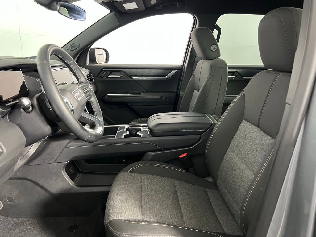 Used 2025 GMC Acadia Elevation image 22