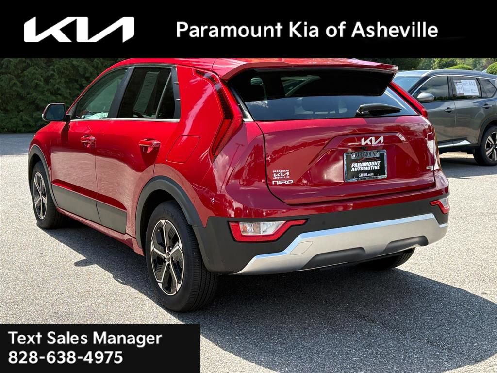 Certified 2025 Kia Niro EX FWD image 4