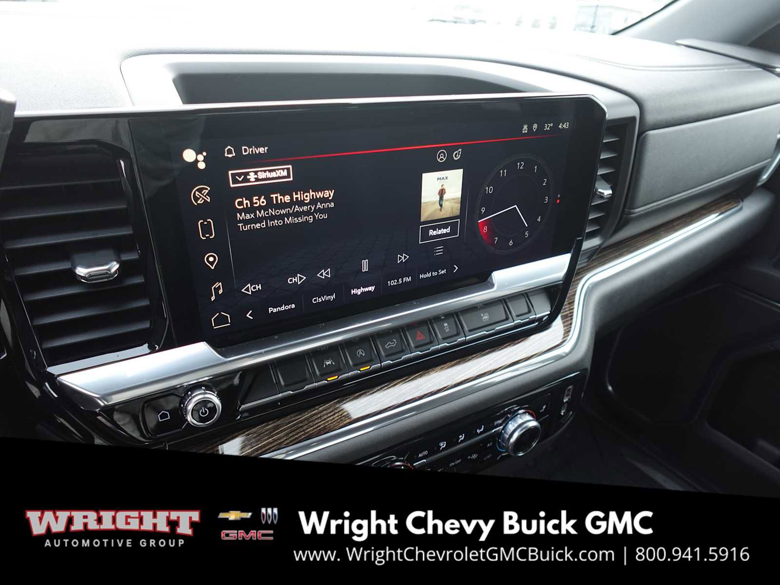 Used 2023 GMC Sierra 1500 Elevation image 19