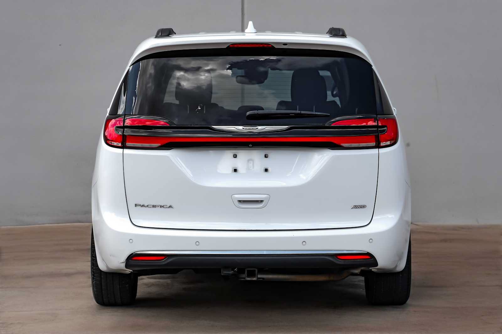 Used 2022 Chrysler Pacifica Touring-L AWD/4WD image 8