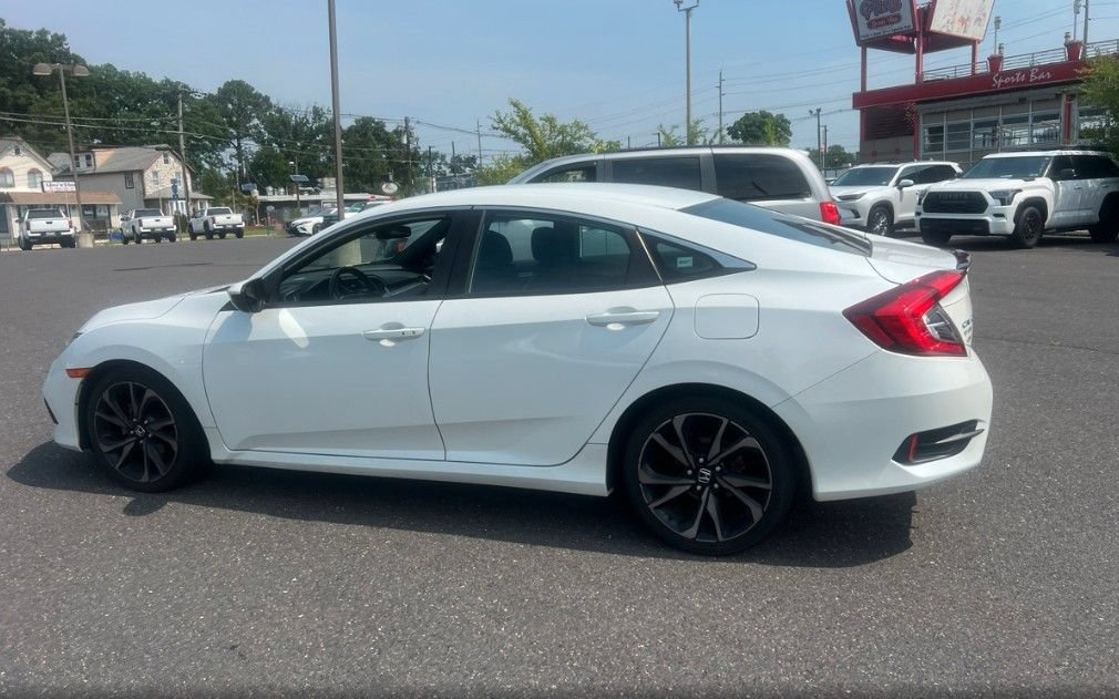 Used 2020 Honda Civic Sport image 2