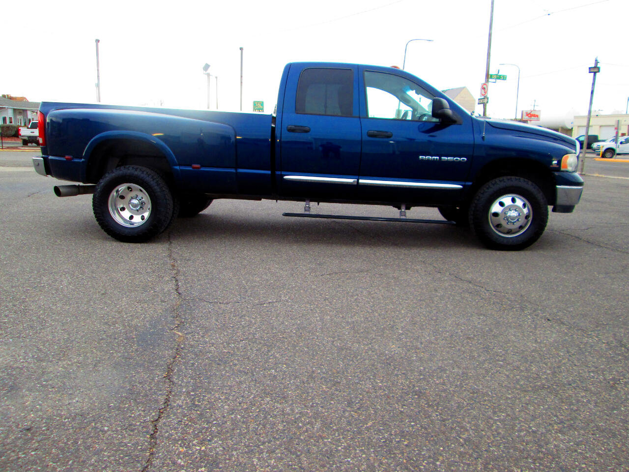 Used 2004 Dodge Ram 3500 Truck SLT w/ Trailer Tow Group image 2
