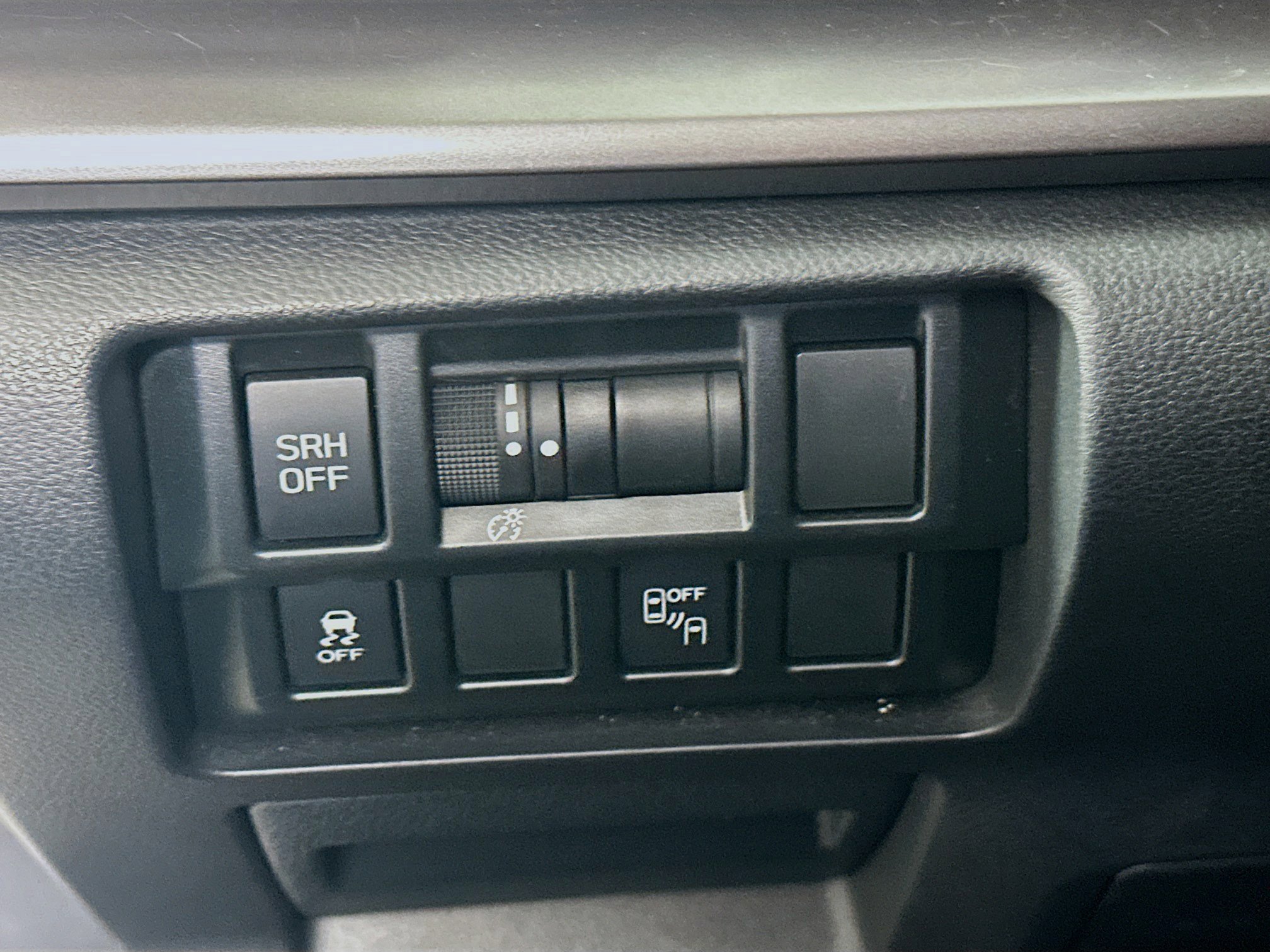 Used 2018 Subaru Crosstrek 2.0i Limited image 16