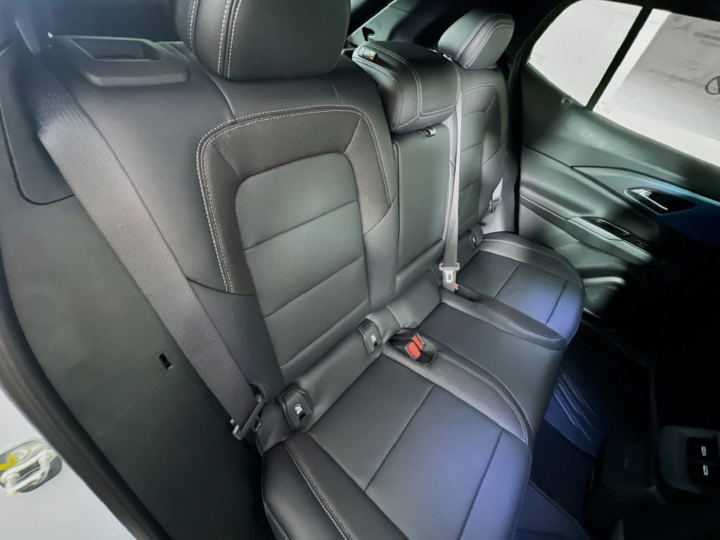 New 2026 Chevrolet Equinox EV LT w/ LPO, All-Weather Mat Package AWD/4WD image 27
