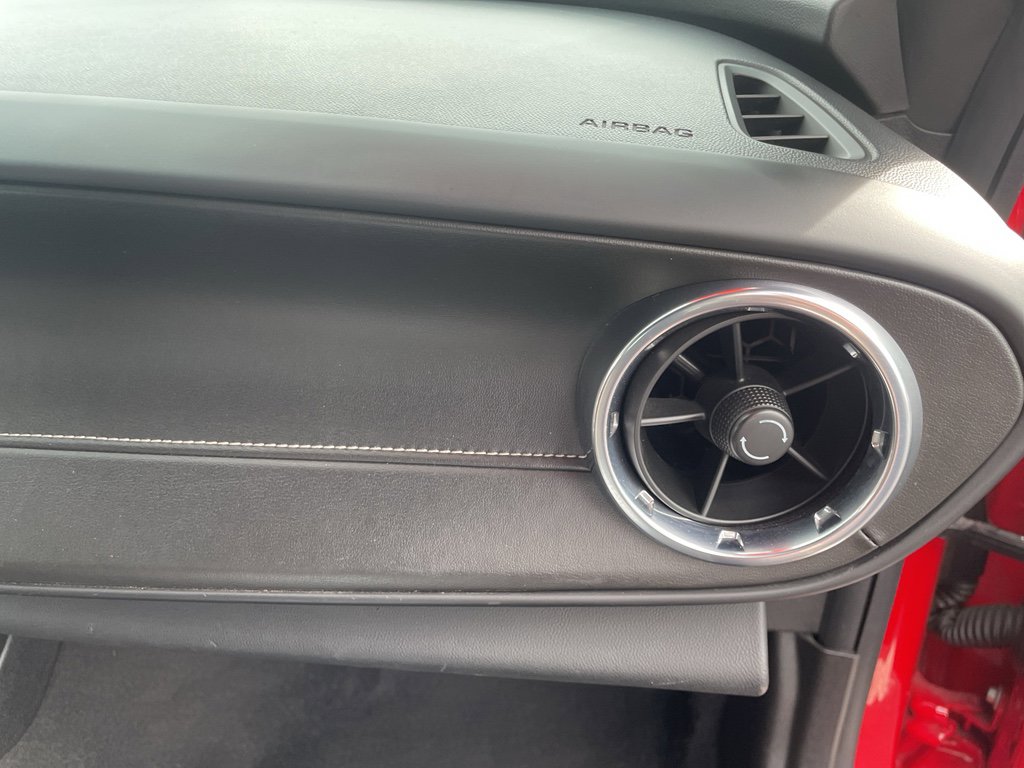 Used 2020 Chevrolet Camaro LT image 59