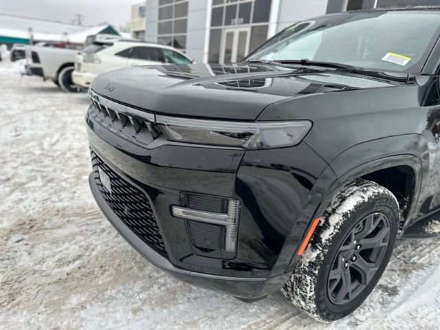 New 2026 Jeep Grand Wagoneer Limited w/ 8-Passenger Seating Package image 14