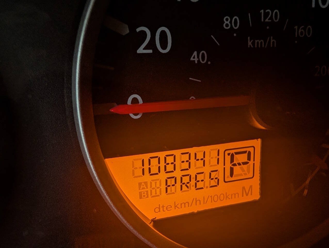 Used 2011 Nissan Pathfinder S AWD/4WD image 8