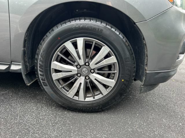 Used 2018 Nissan Pathfinder S AWD/4WD image 32