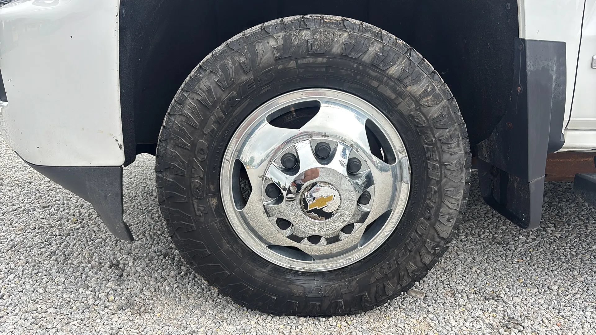 Used 2015 Chevrolet Silverado 3500 High Country w/ Duramax Plus Package AWD/4WD image 12