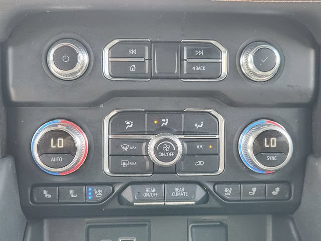 Used 2024 GMC Yukon AT4 w/ AT4 Premium Package AWD/4WD image 13