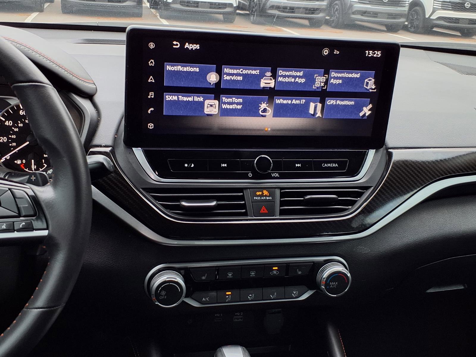 Used 2024 Nissan Altima 2.5 SR w/ SR Premium Package image 15