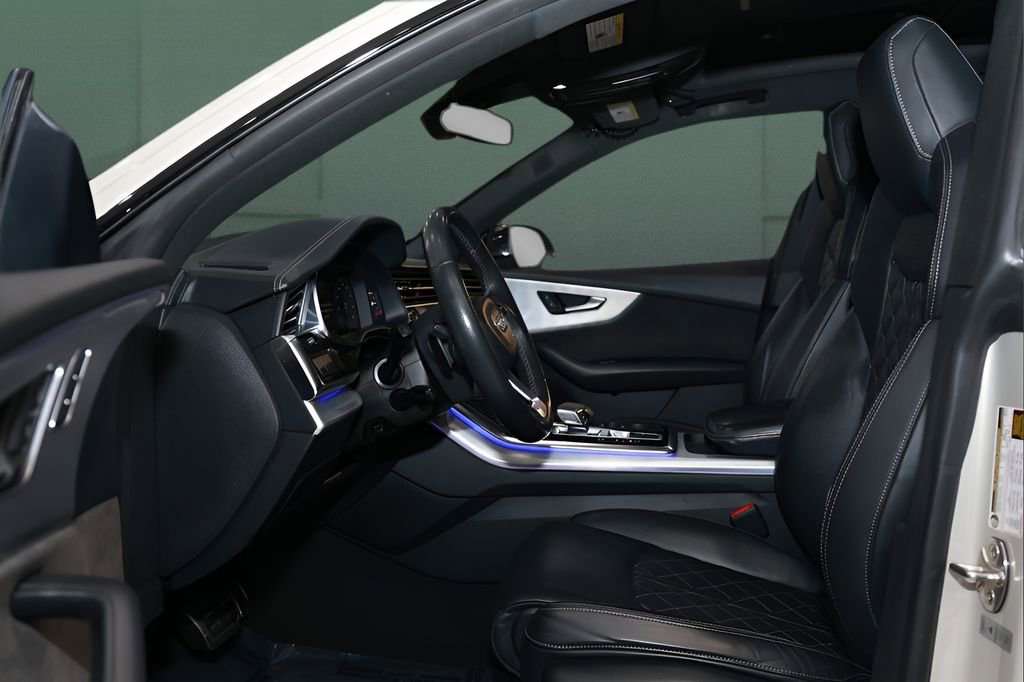 Used 2021 Audi SQ8 Premium Plus w/ SQ8 Black Optic Package image 11