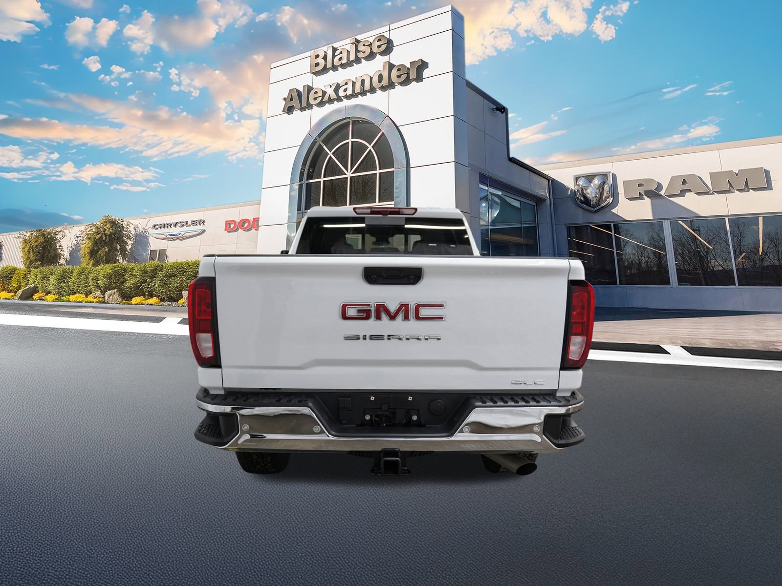 Used 2024 GMC Sierra 3500 SLE image 6