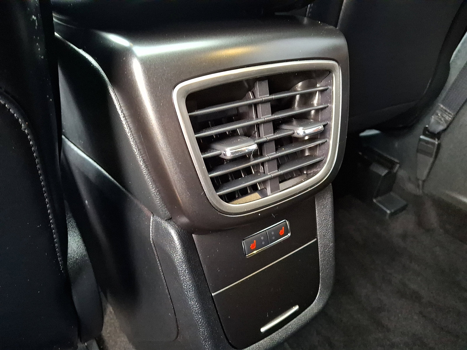 Used 2020 Lincoln Nautilus Reserve image 11