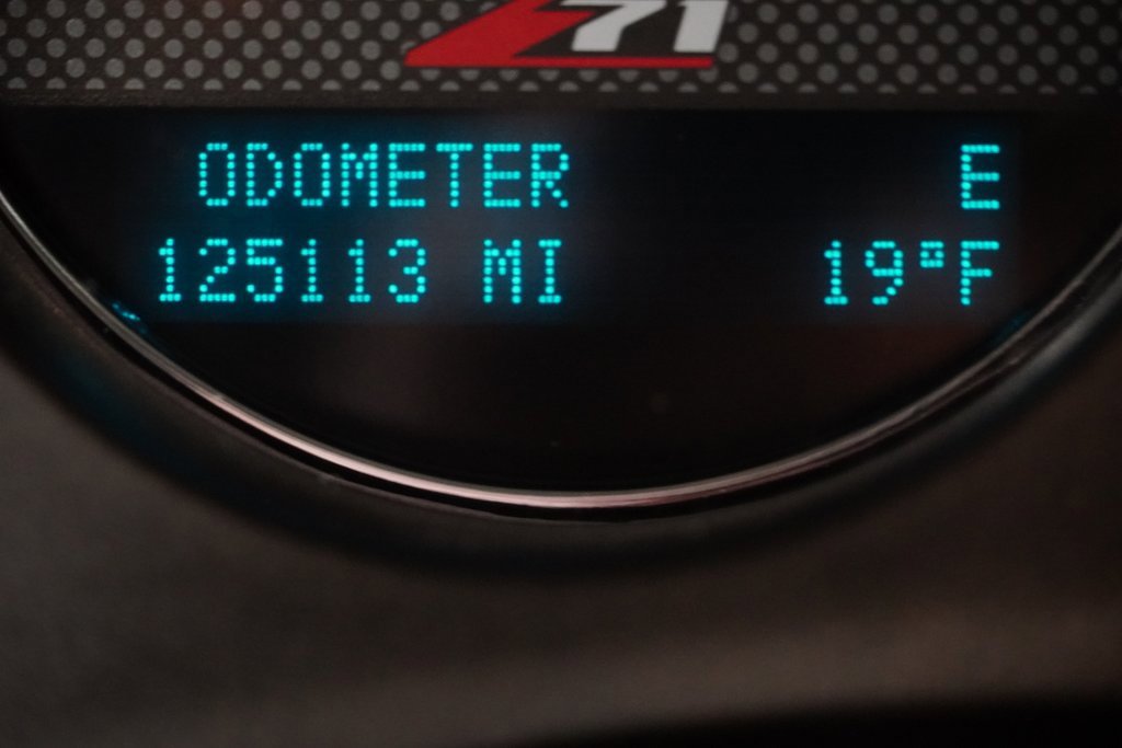 Used 2013 Chevrolet Avalanche LT w/ Suspension Package, Off-Road image 5