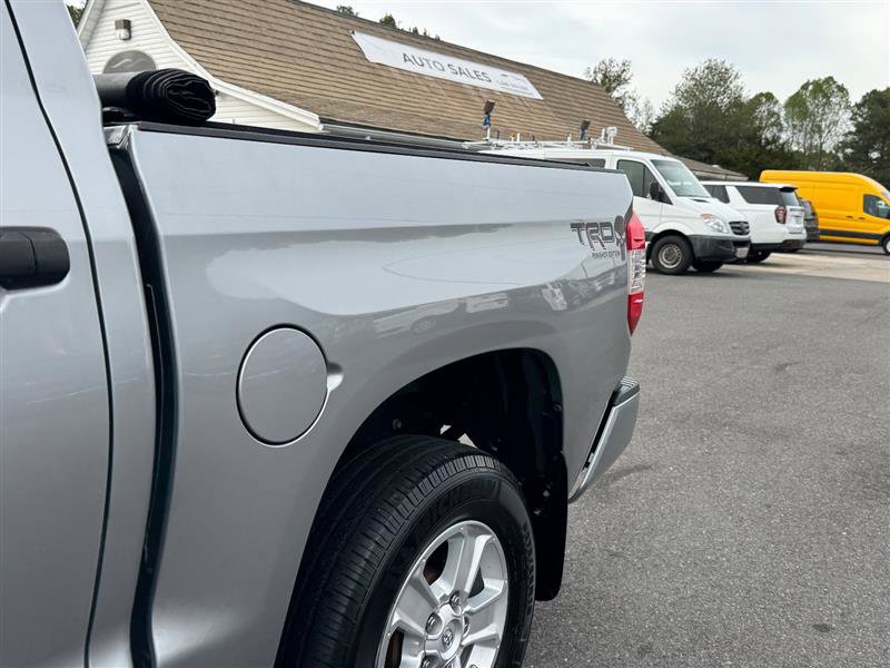 Used 2019 Toyota Tundra SR5 w/ Convenience Package image 15