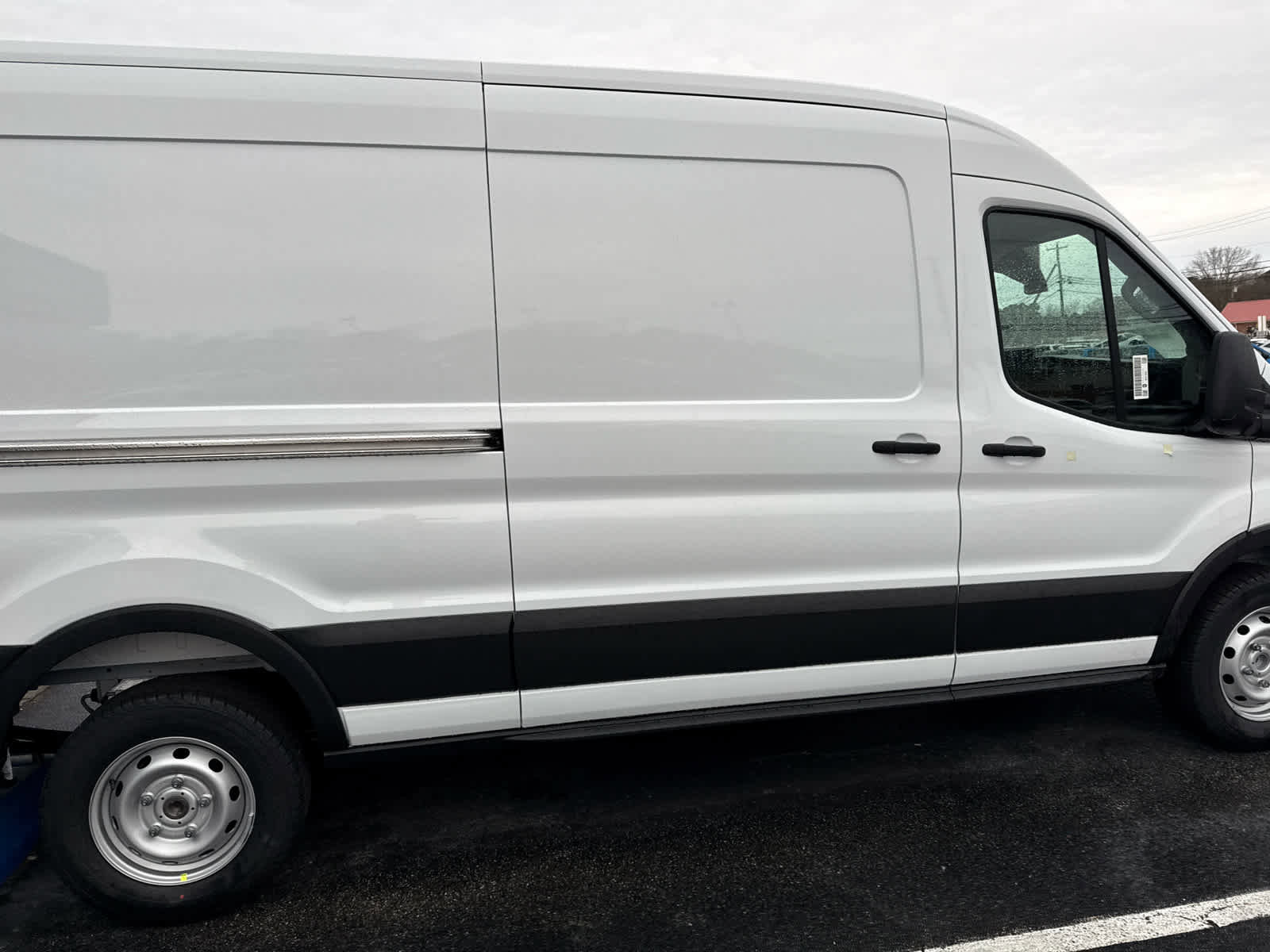 Used 2025 Ford Transit 350 148 High Roof Extended w/ Load Area Protection Package image 25